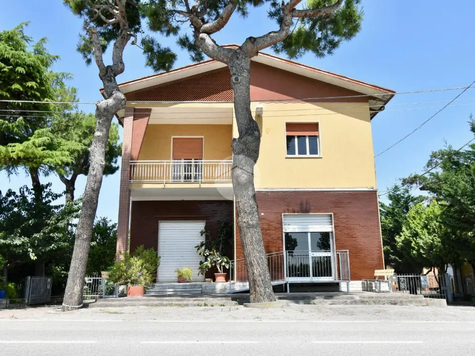 Bifamiliare in vendita a Santarcangelo Di Romagna