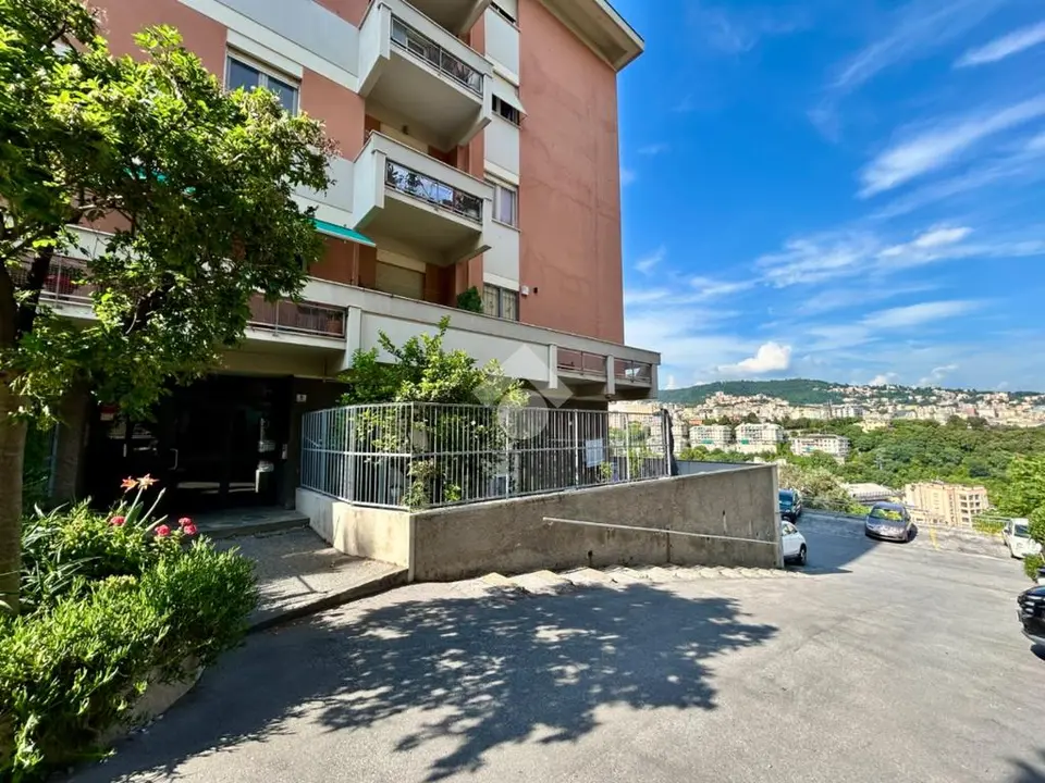 5 locali in vendita a Genova