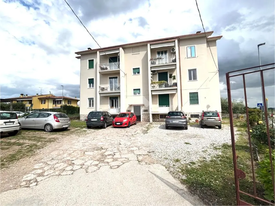 5 locali in vendita a Lazise
