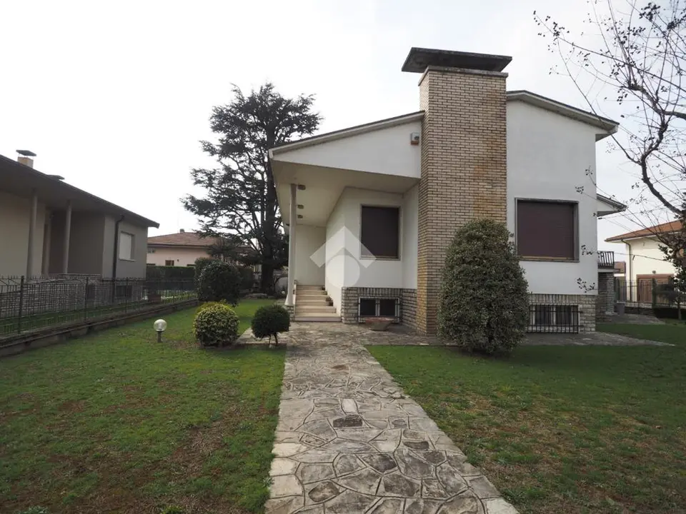 Villa singola in vendita a Telgate