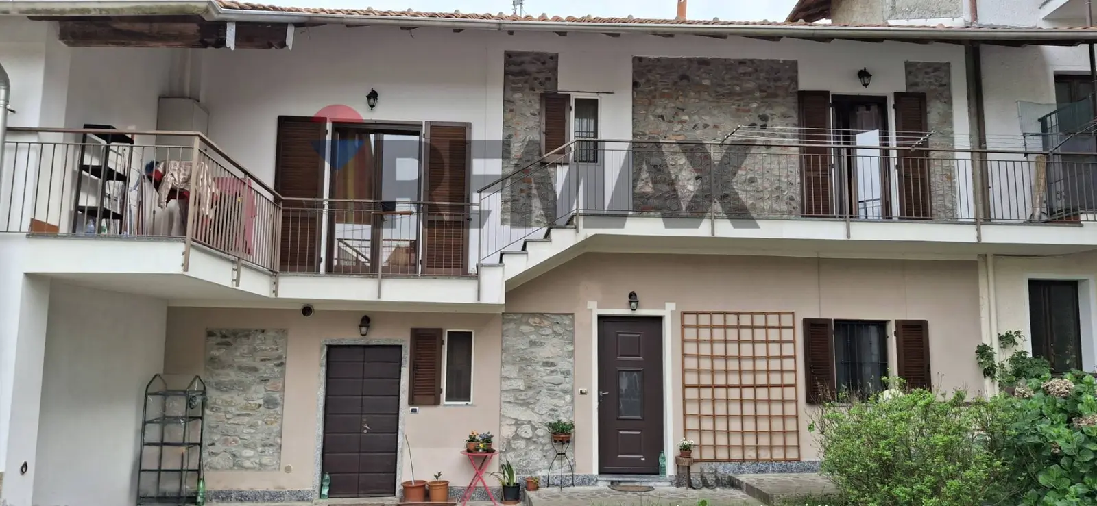 Casa Semindipendente in Vendita a Dormelletto