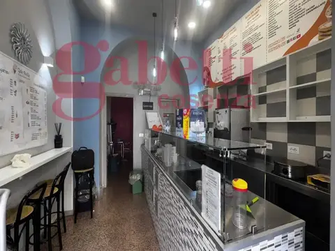 Magazzino in Cosenza via Piave   25, Cosenza (CS)
