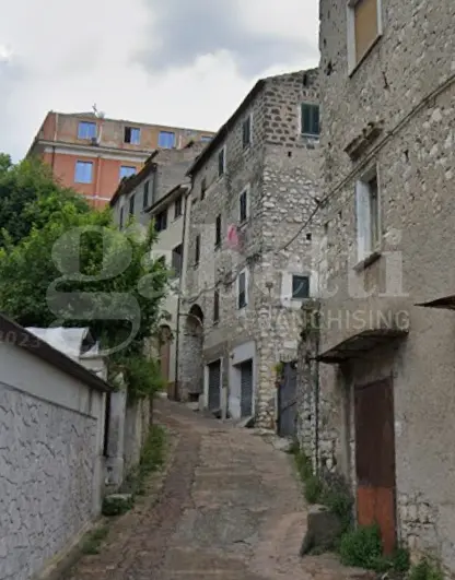 Casa Indipendente in via cesari, Santi Cosma e Damiano (LT)