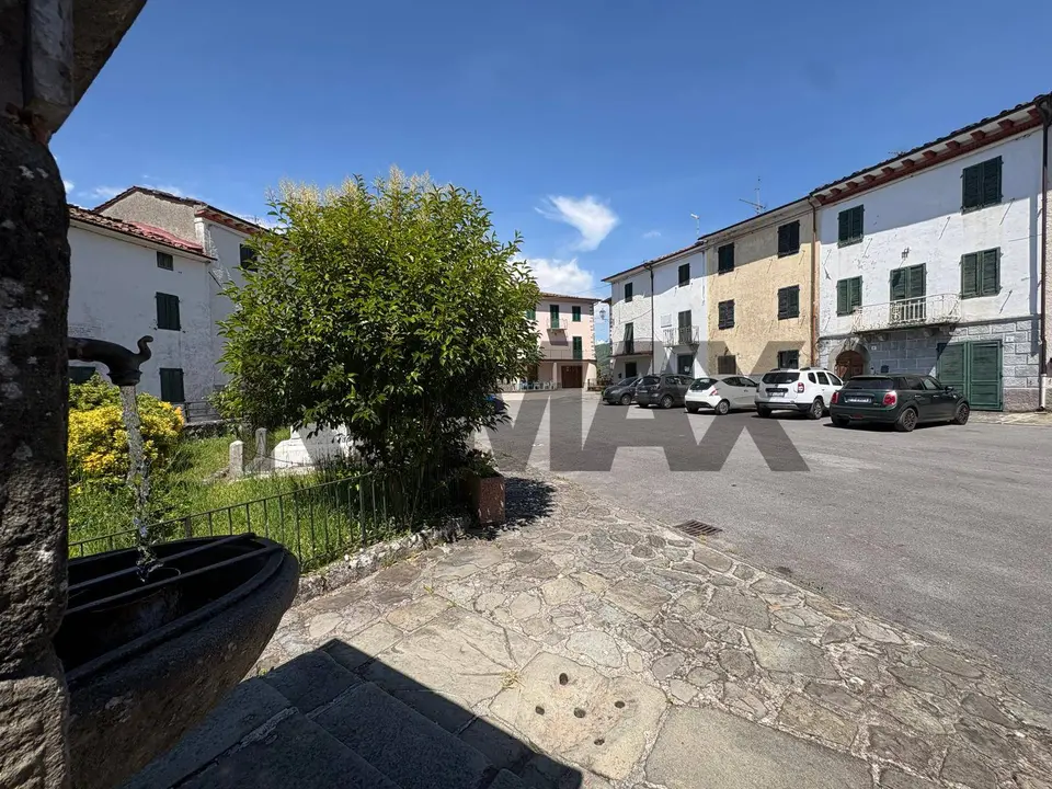 Casa Semindipendente in Vendita a Bagni di Lucca