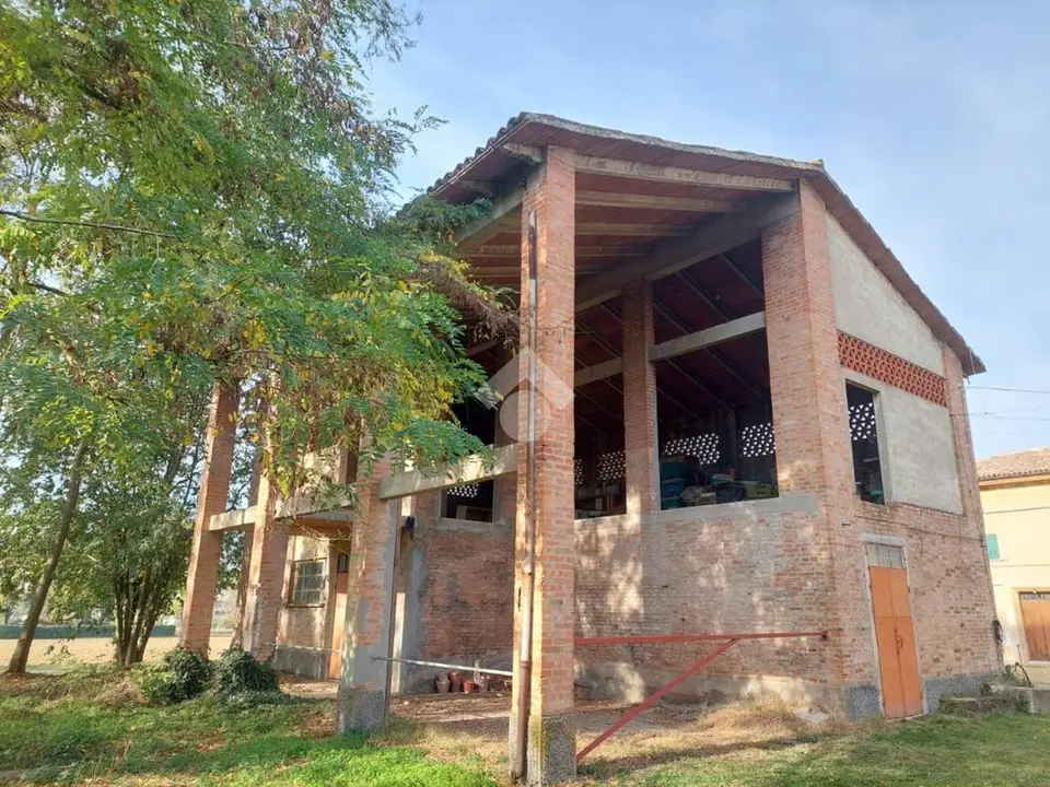 Casa di corte in vendita a Valsamoggia