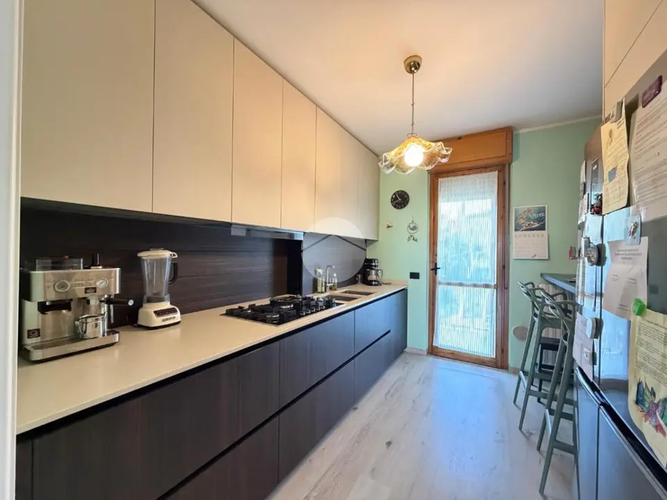 Quadrilocale in vendita a Desenzano Del Garda