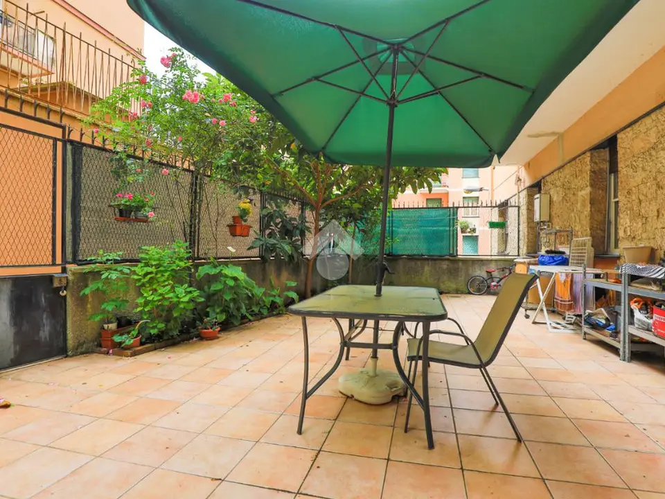 Quadrilocale in vendita a Genova