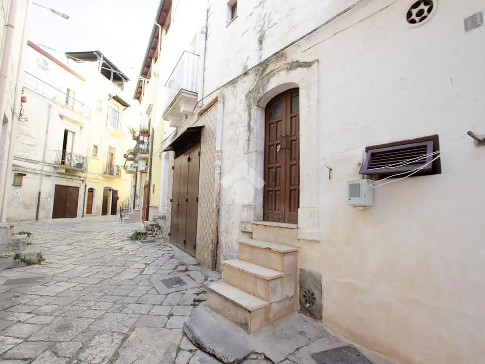 Casa indipendente in vendita a Gioia Del Colle