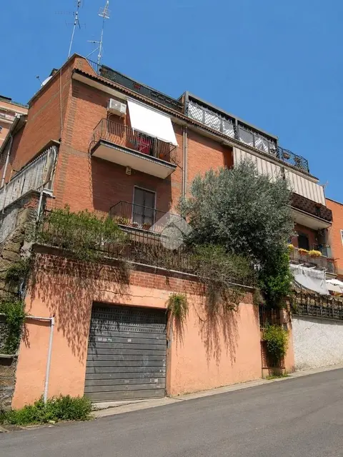 Trilocale in vendita a Roma