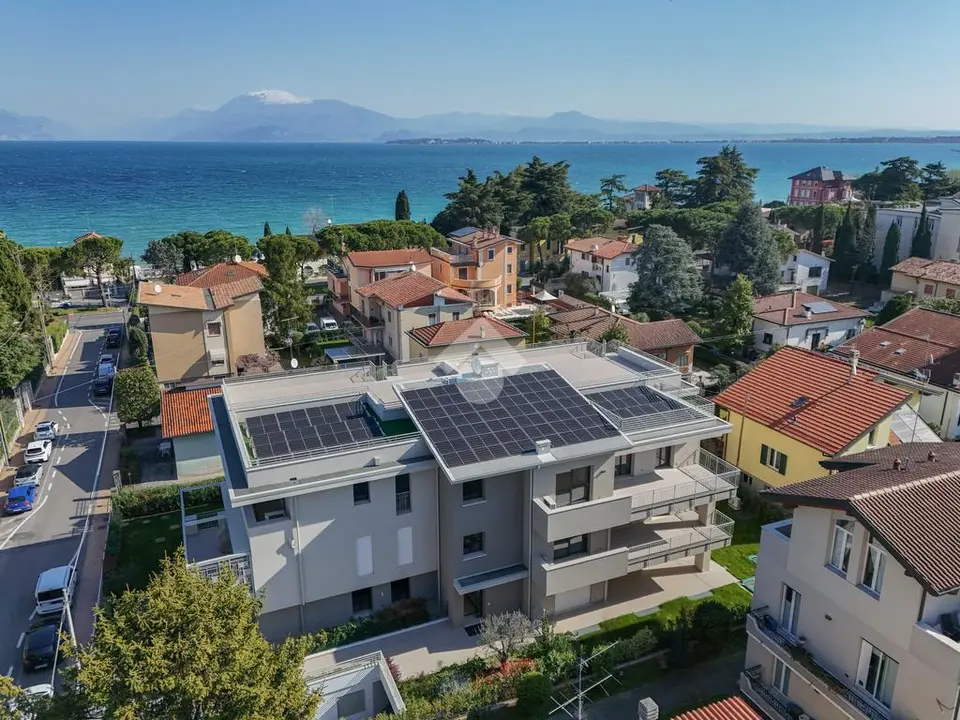 Trilocale in vendita a Desenzano Del Garda