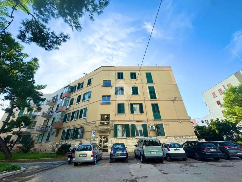 5 locali in vendita a Bari