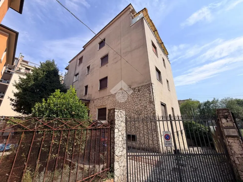 Quadrilocale in vendita a Brescia