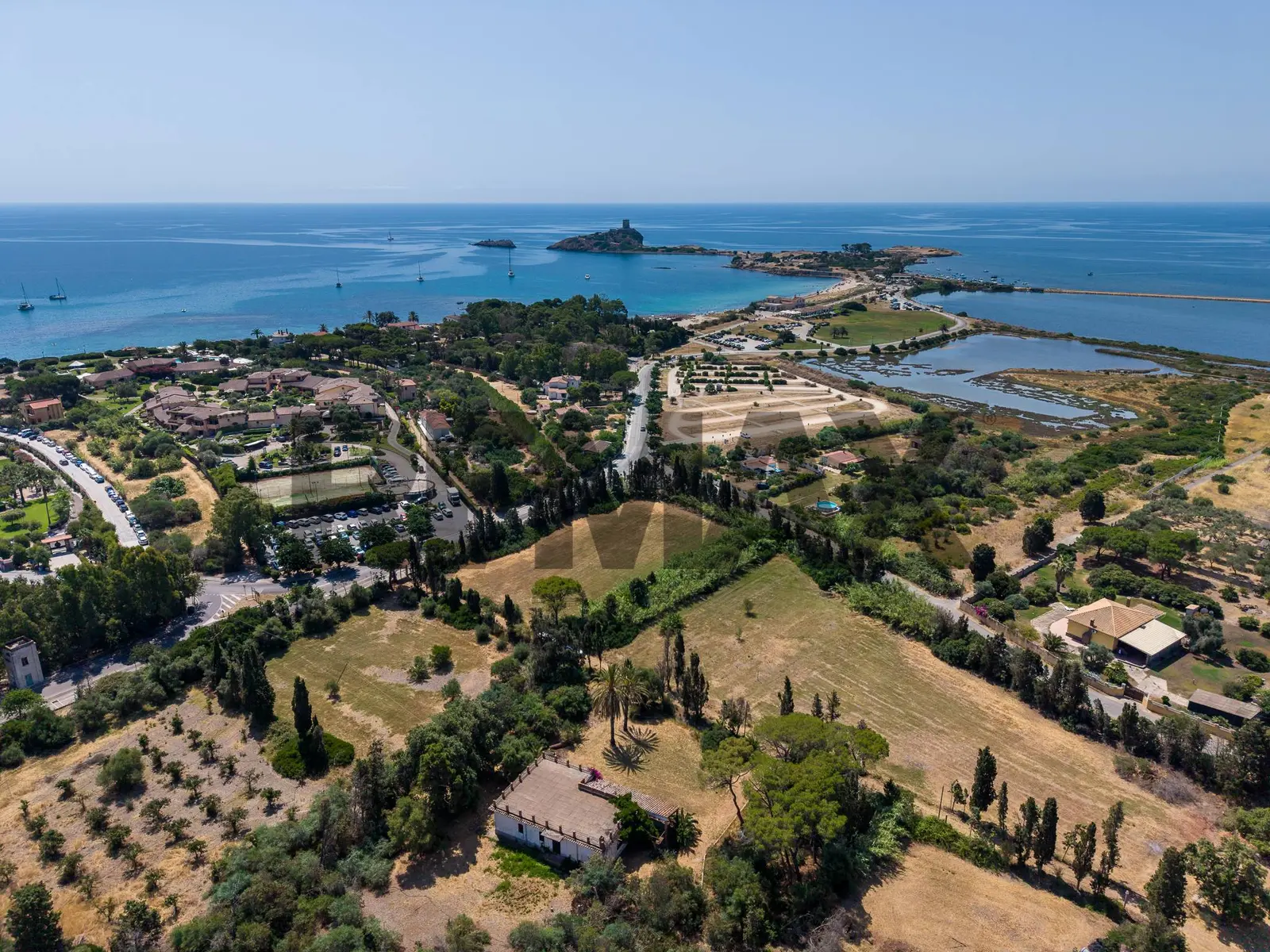 Terreno in Vendita a Pula