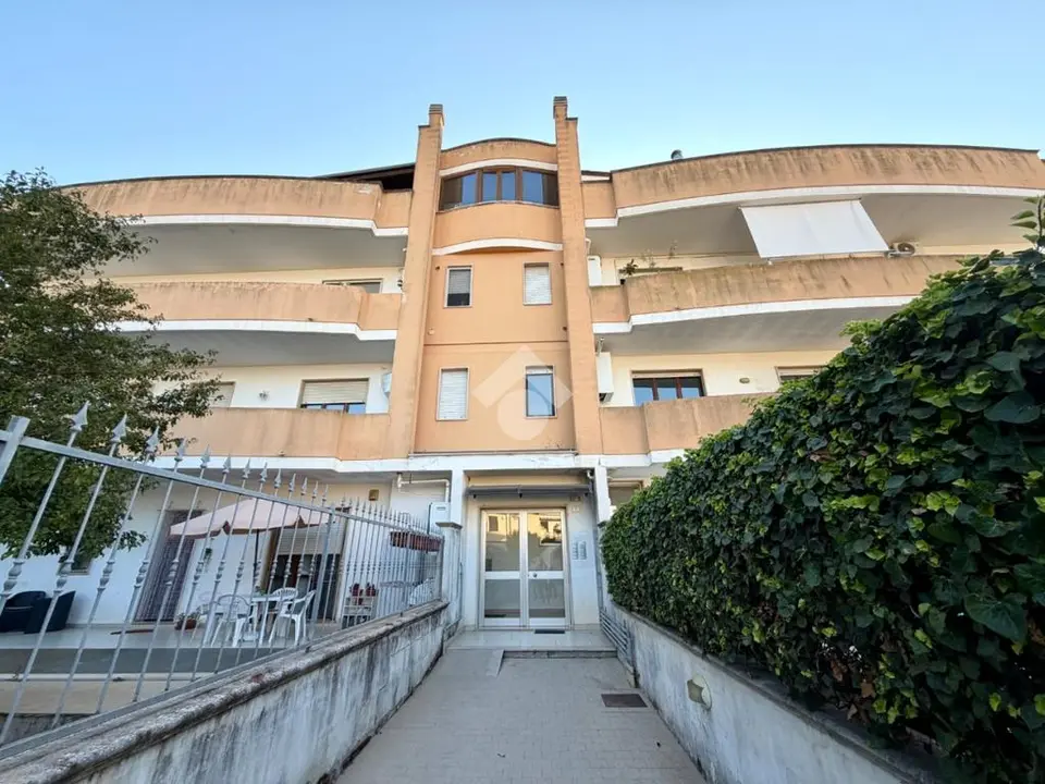 Quadrilocale in vendita a Lizzanello