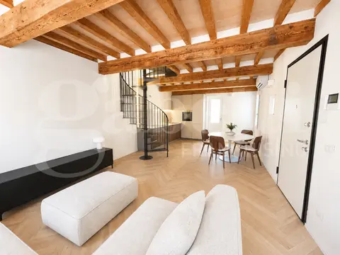 Appartamento in Via Ganaceto, Modena (MO)