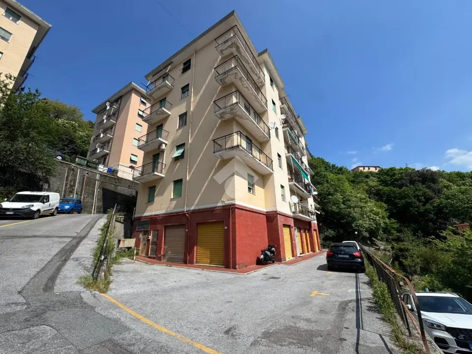 Quadrilocale in vendita a Genova