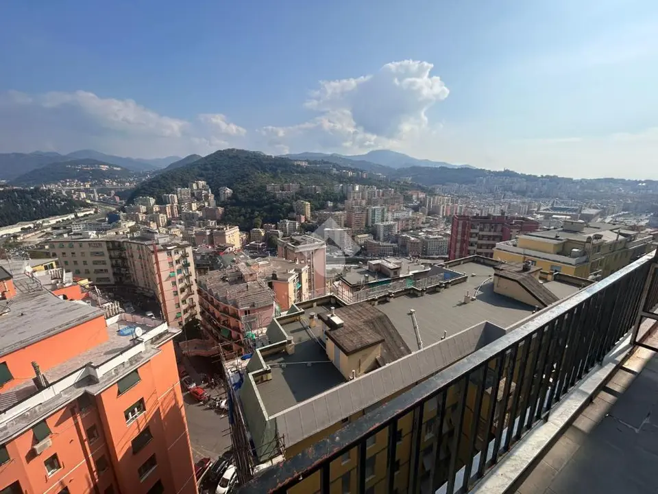 Quadrilocale in vendita a Genova