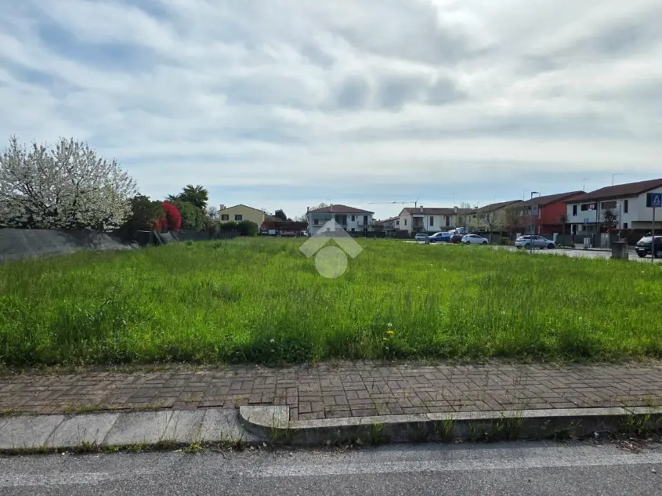 Ter. residenziale in vendita a Massanzago