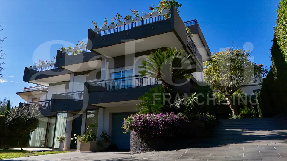 Villa in Via Tondo Gioieni, Catania (CT)