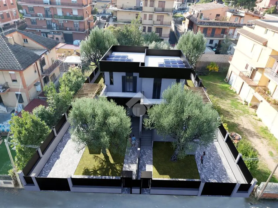 Porzione di bifamiliare in vendita a Roma