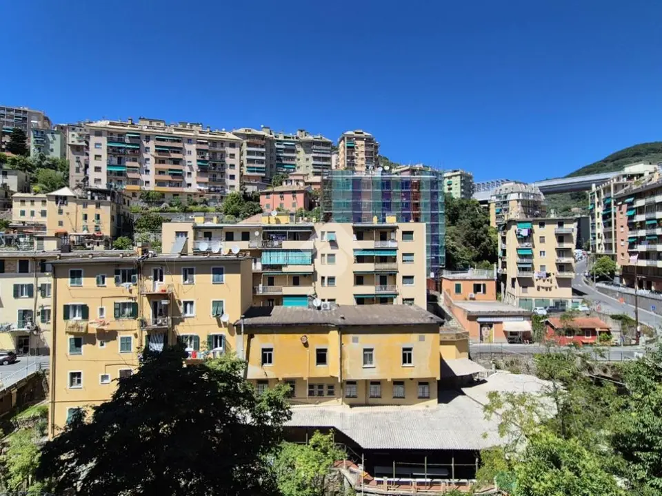 Quadrilocale in vendita a Genova