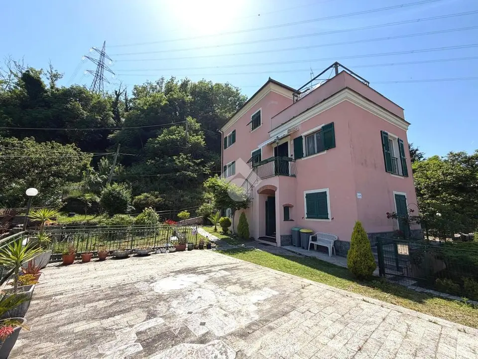 Villa singola in vendita a Serra Riccò