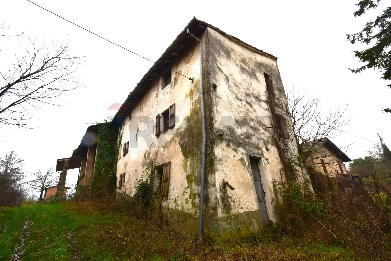 Rustico in Vendita a Medesano
