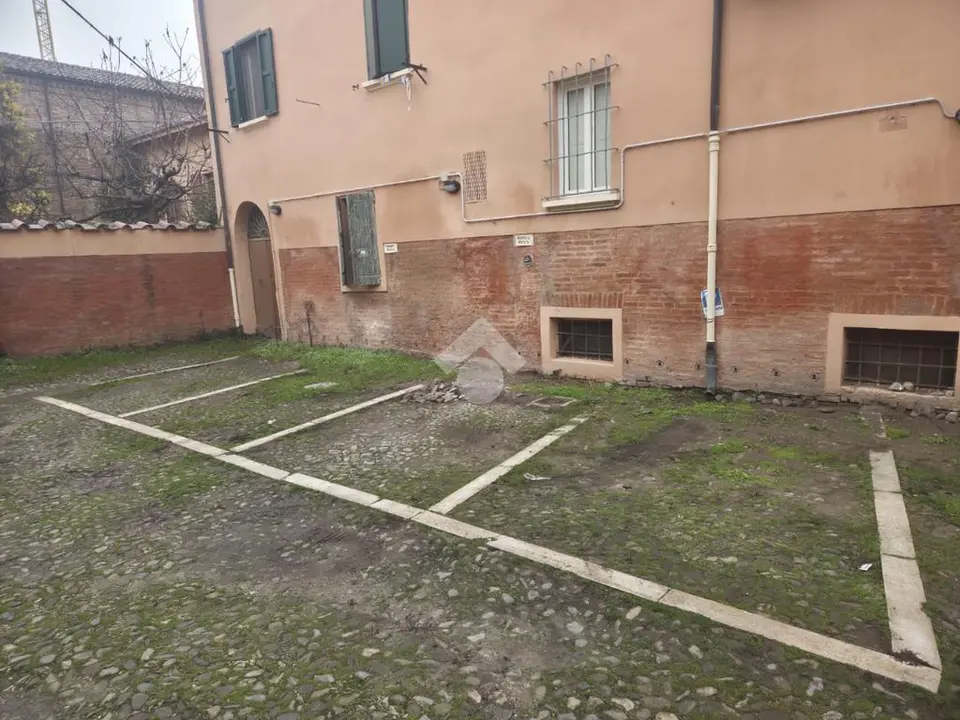 Posto auto in vendita a San Giovanni In Persiceto