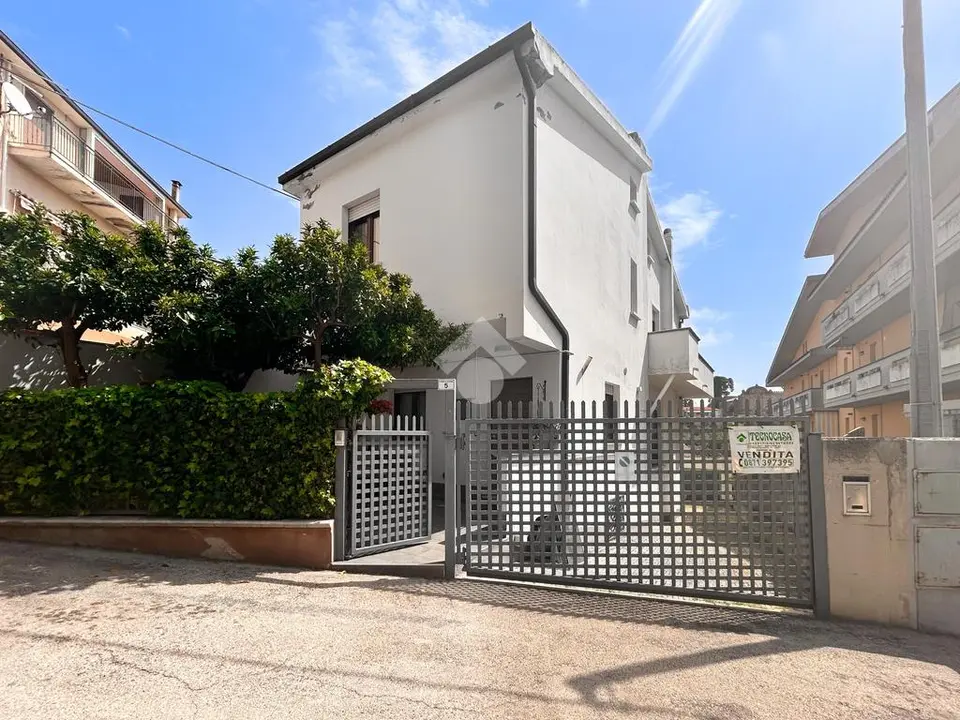 Casa semindipendente in vendita a Spoltore