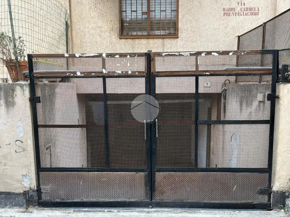 Posto auto in affitto a Palermo