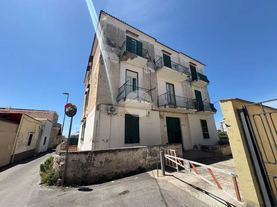 Trilocale in vendita a Torre Del Greco