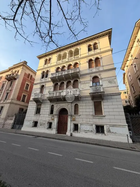 Trilocale in vendita a Ancona