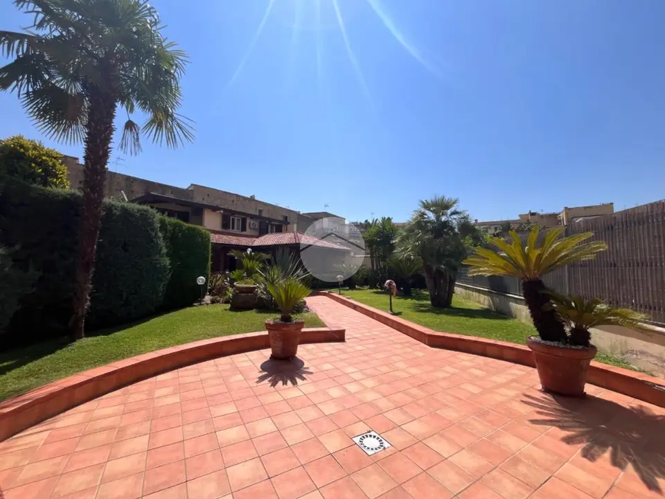 Villa singola in vendita a Napoli