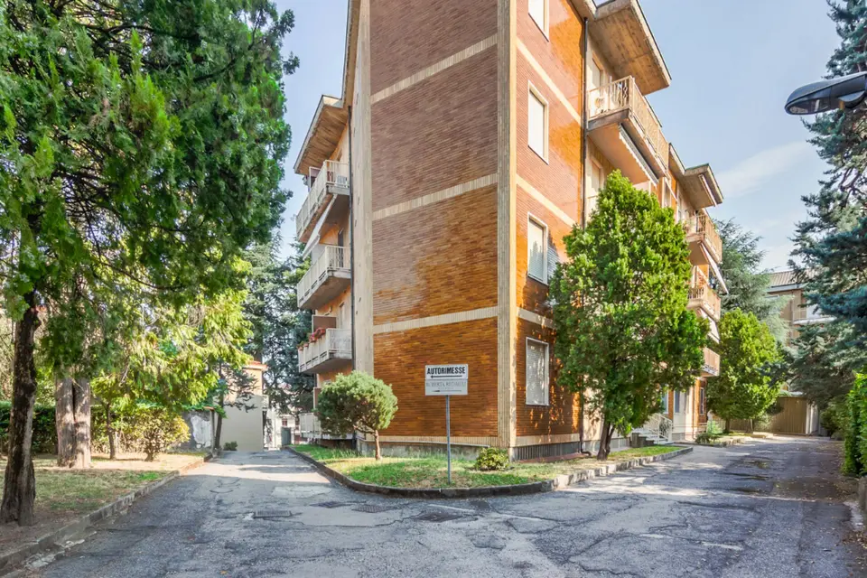 Appartamento in Via Varesina 177, Como (CO)