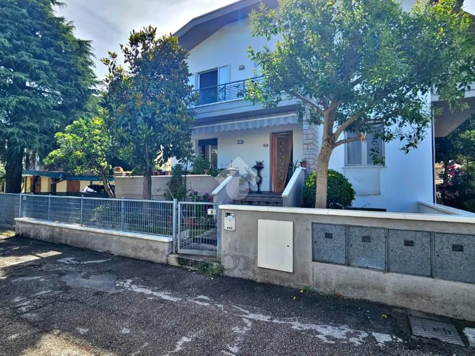 Quadrilocale in vendita a San Giovanni In Marignano