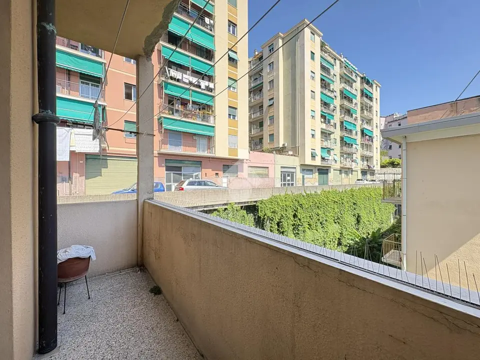 Quadrilocale in vendita a Genova