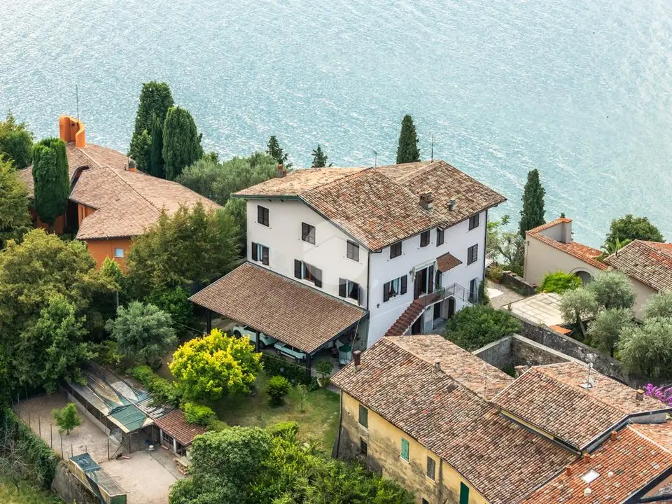 Casa semindipendente in vendita a Toscolano-Maderno