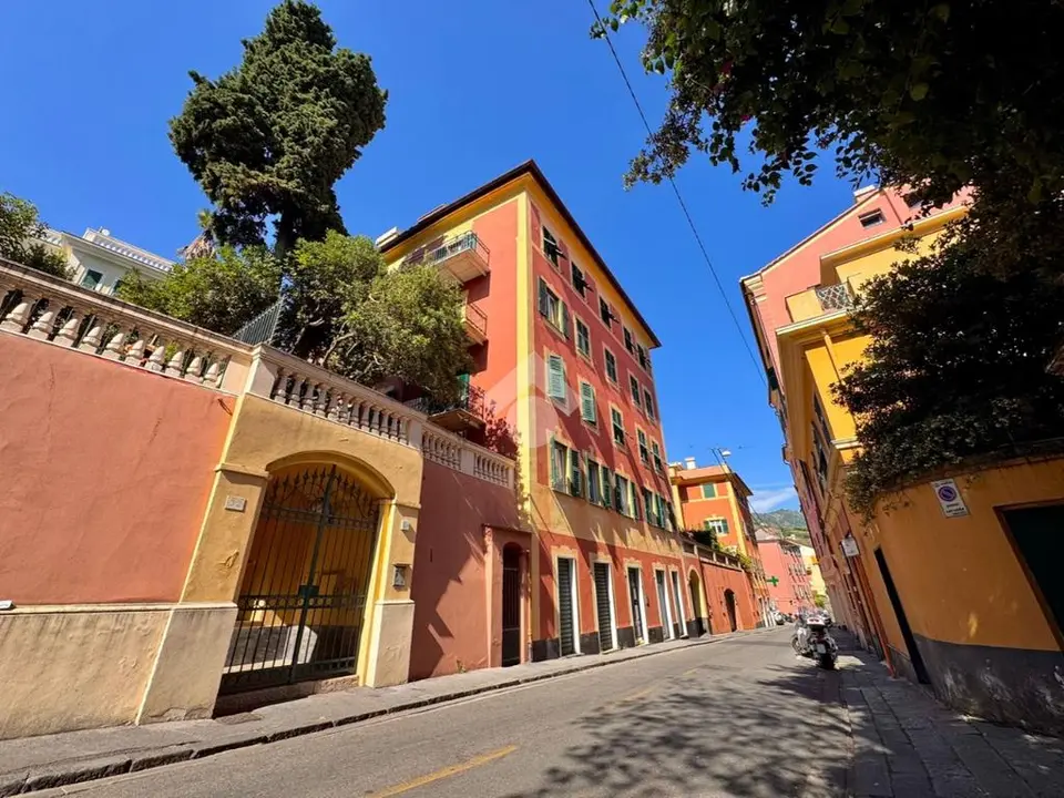 Trilocale in vendita a Genova