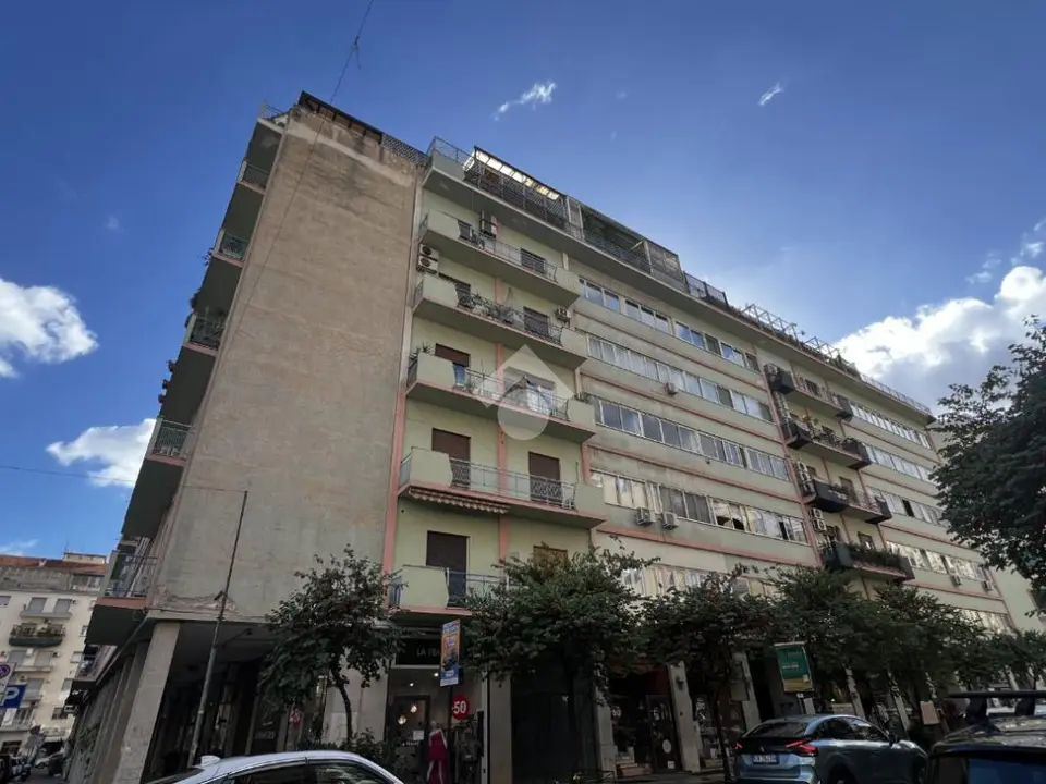 6 locali in affitto a Palermo