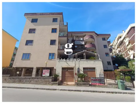 Appartamento in Via Roberto Virtuoso, Salerno (SA)