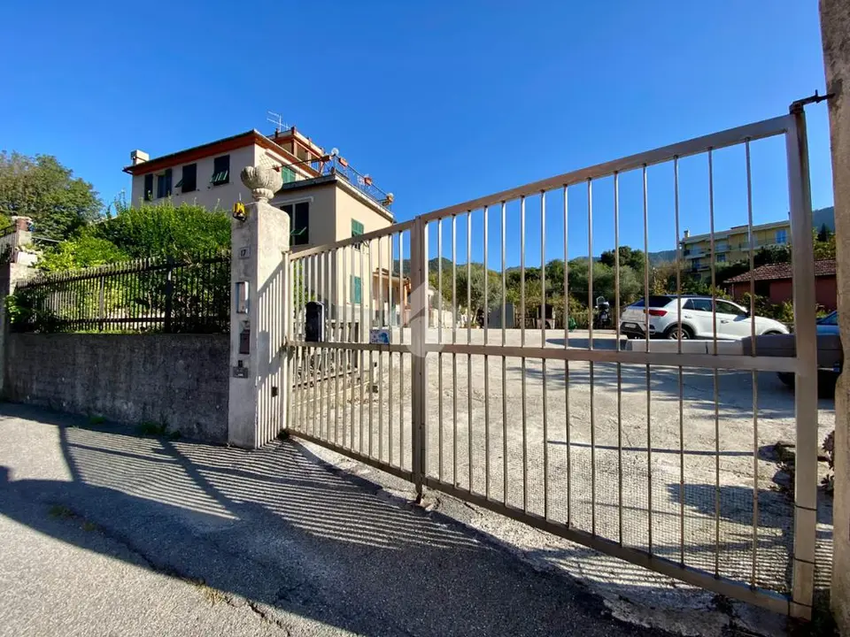 5 locali in vendita a Genova