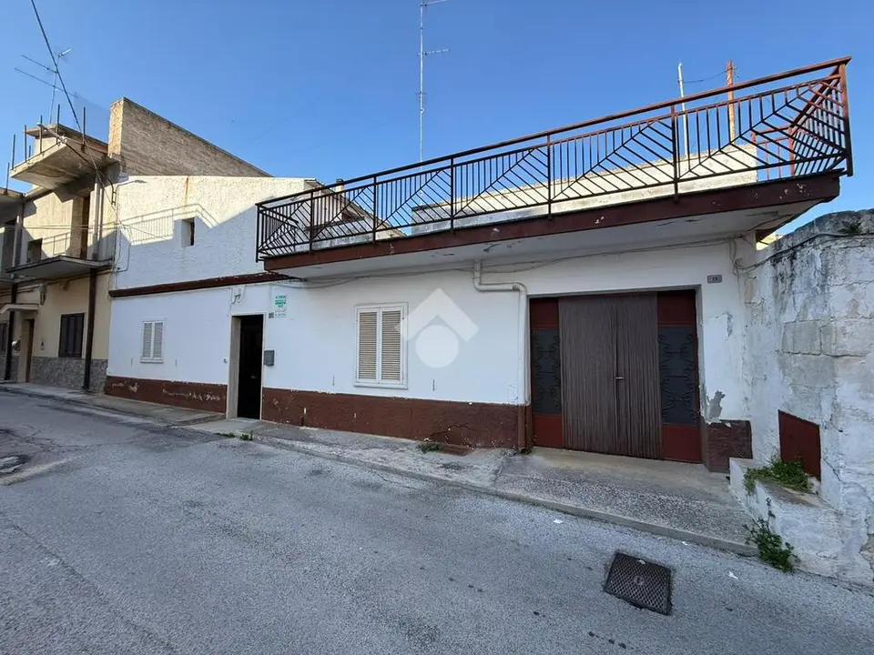 Casa indipendente in vendita a Cassano Delle Murge