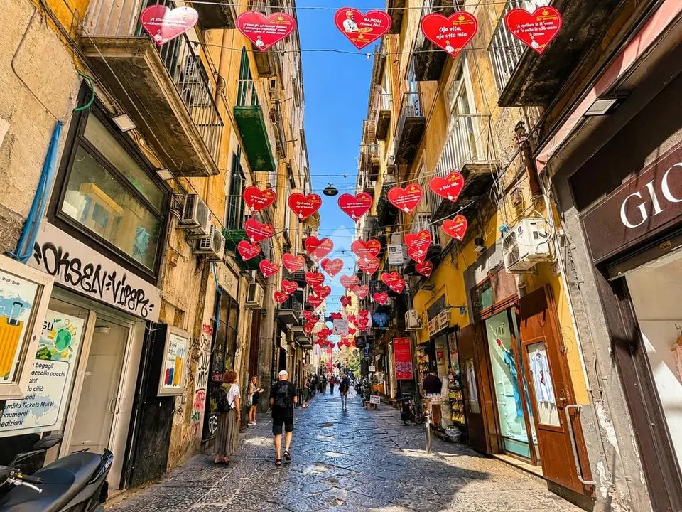 Quadrilocale in vendita a Napoli