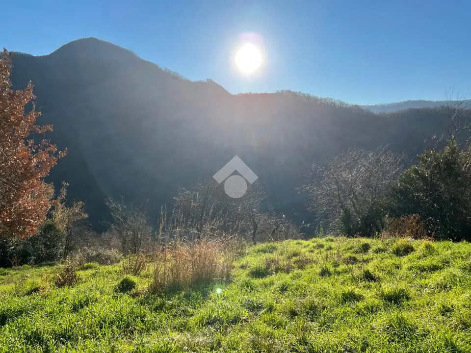 Ter. residenziale in vendita a Serra Riccò