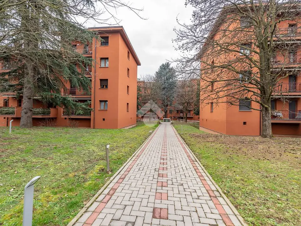 Trilocale in affitto a Arese