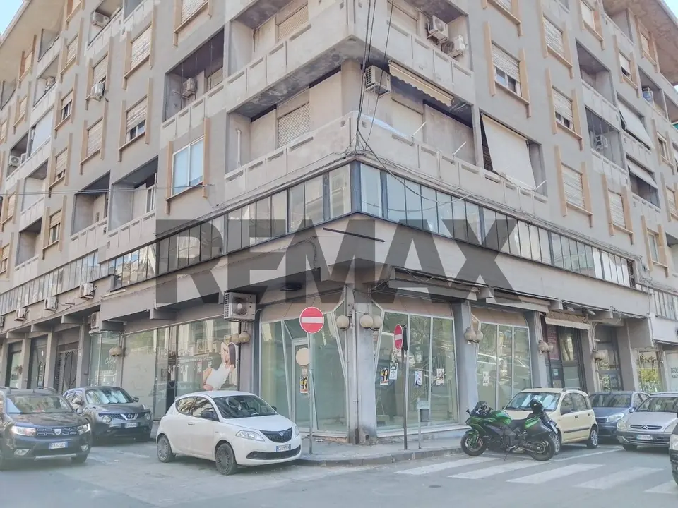 Locale Commerciale in Affitto a Siracusa