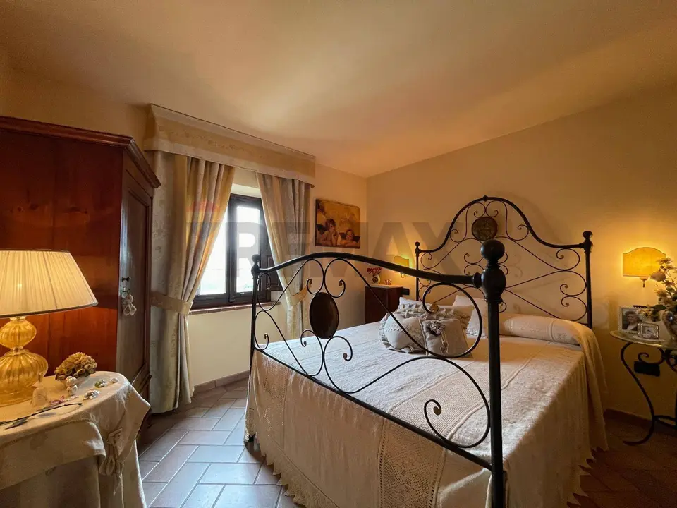 Casa Indipendente in Vendita a Bagni di Lucca