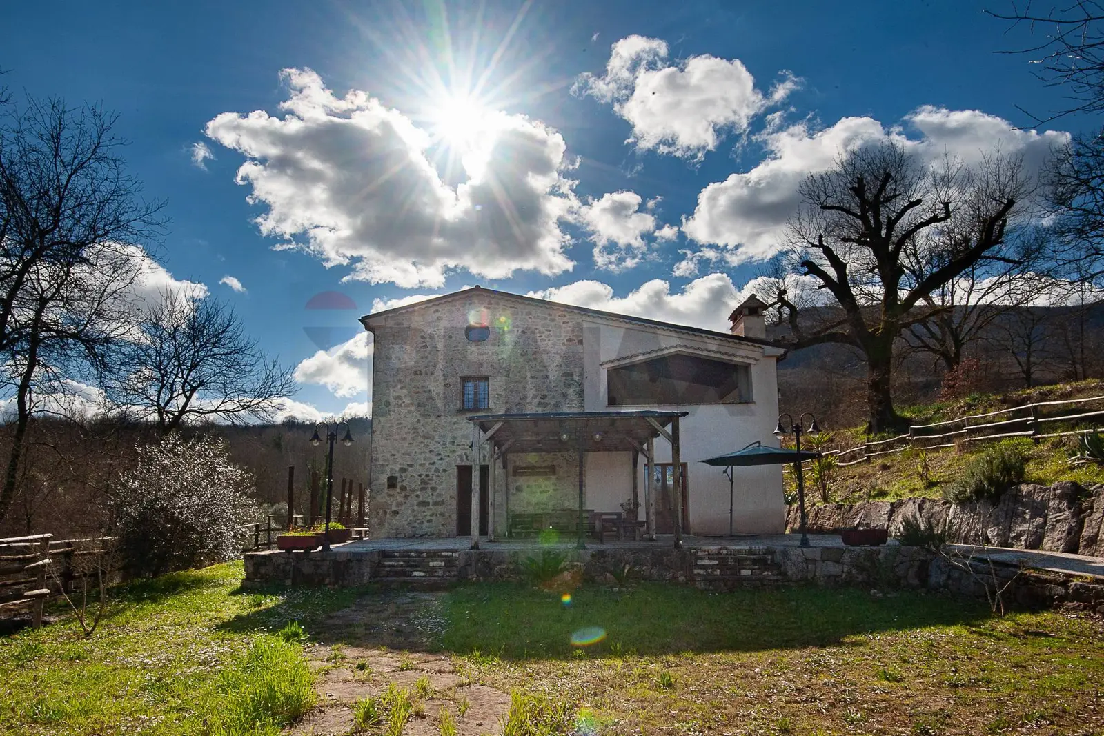 Agriturismo in Vendita a Pastena