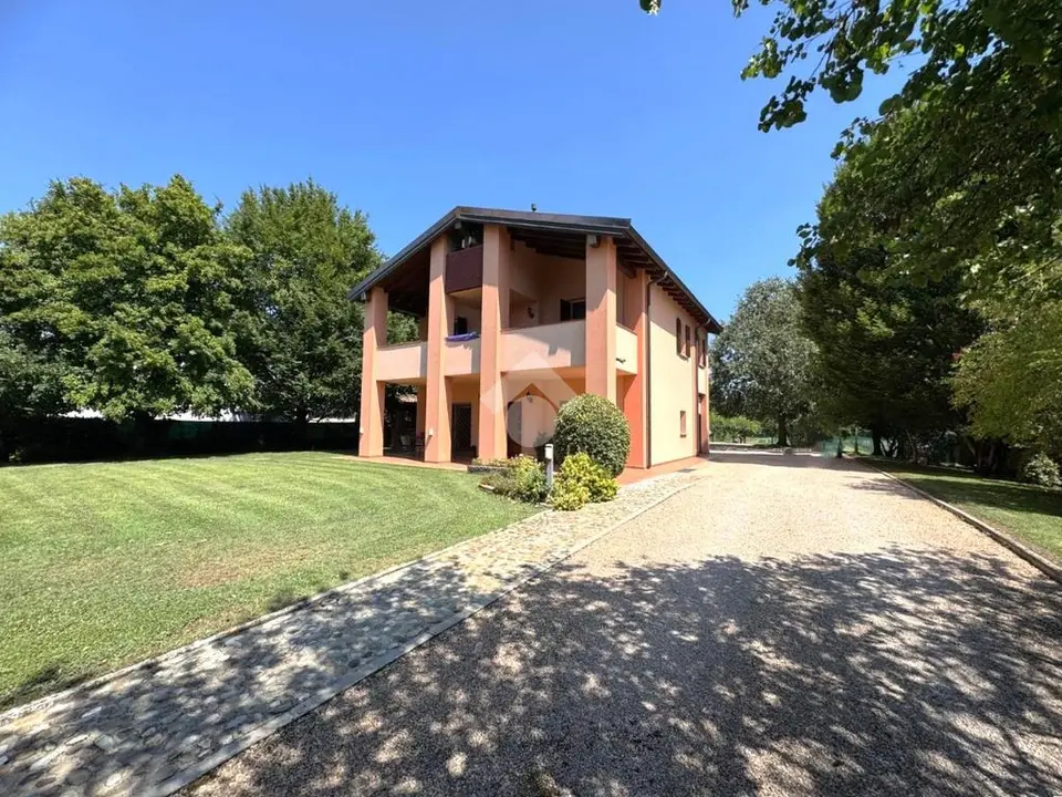 Villa singola in vendita a San Giovanni In Persiceto