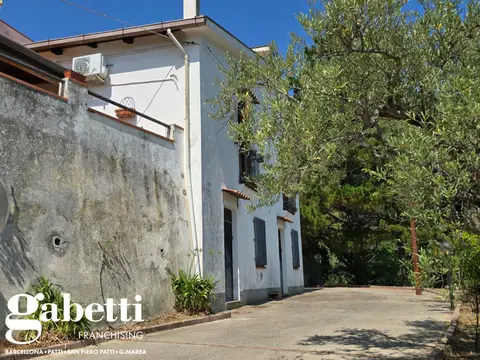 Casa Indipendente in Cda san costantino 16, Piraino (ME)